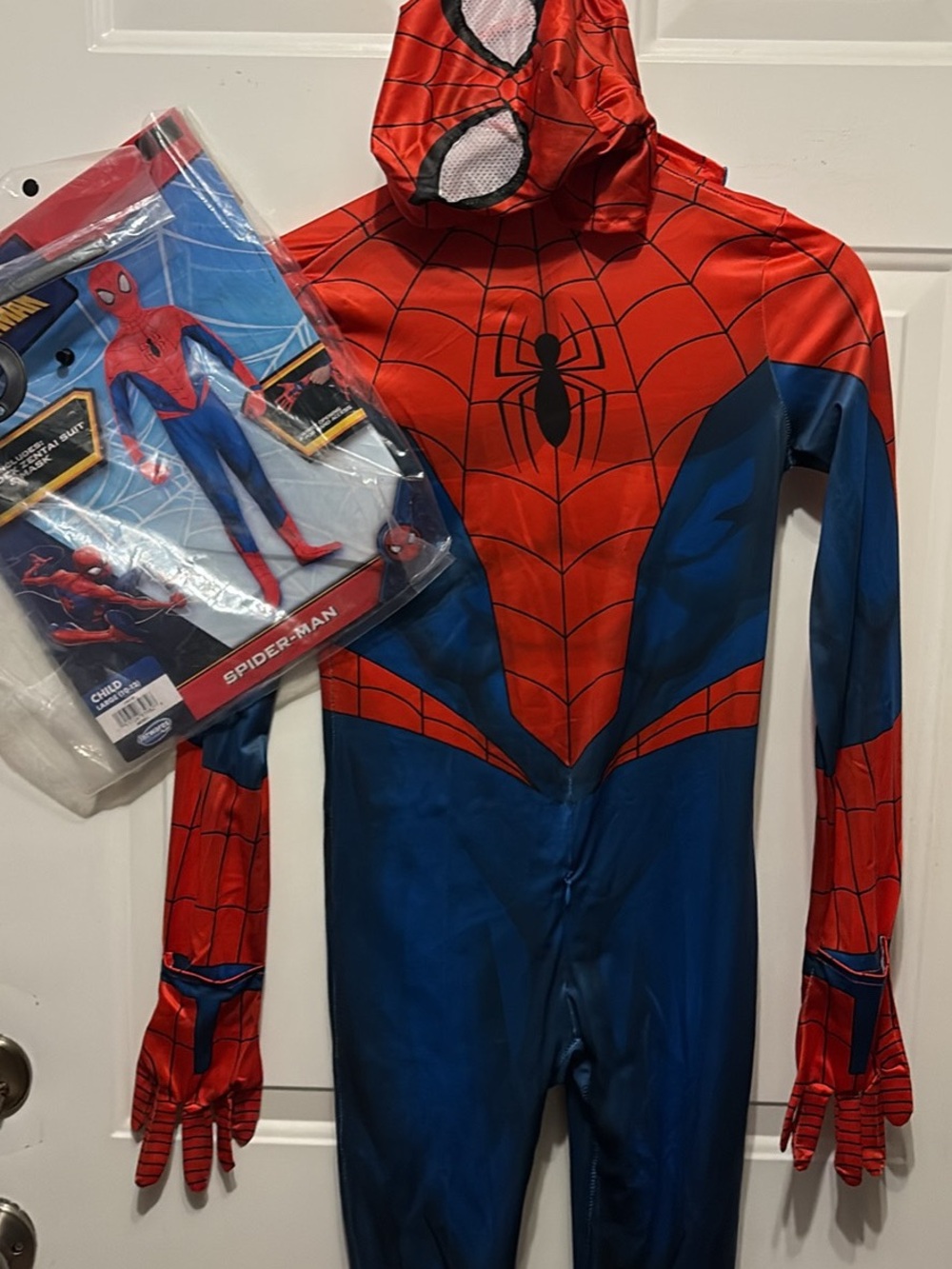 Spider-Man Kids size L (10-12) Halloween Costume